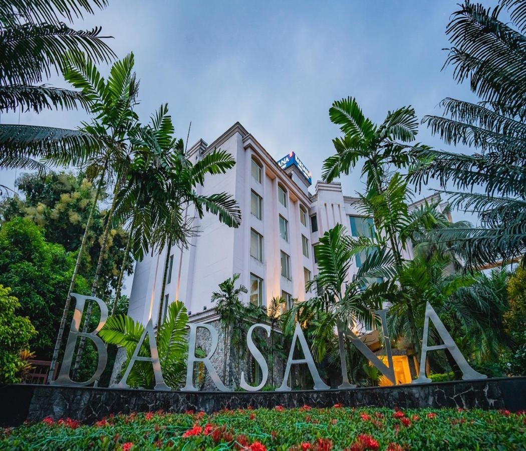 Barsana Hotel & Resort Siliguri Ngoại thất bức ảnh