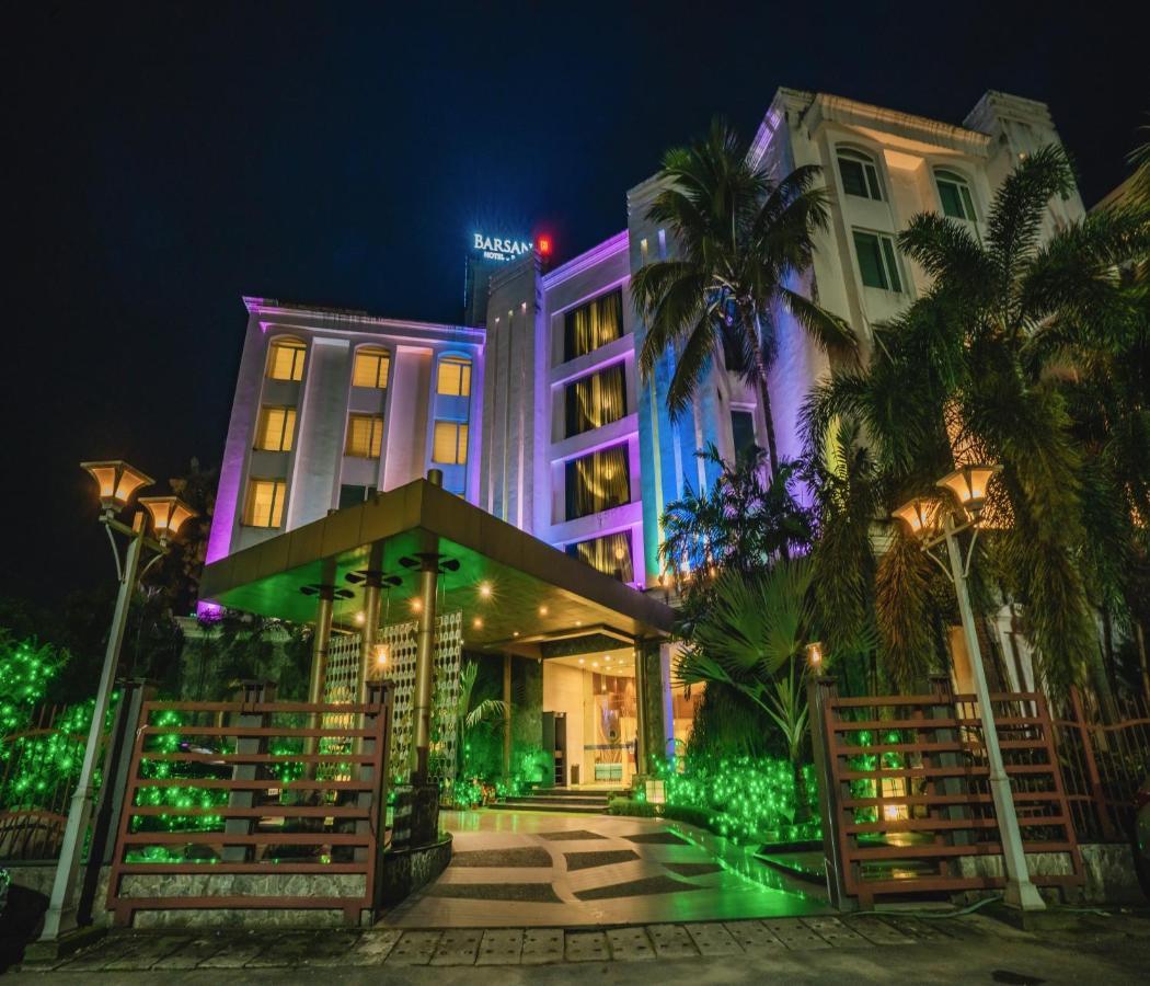 Barsana Hotel & Resort Siliguri Ngoại thất bức ảnh