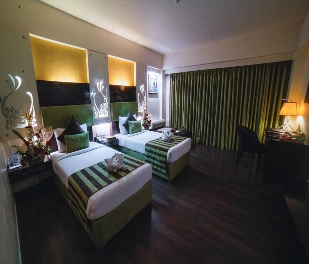 Barsana Hotel & Resort Siliguri Ngoại thất bức ảnh