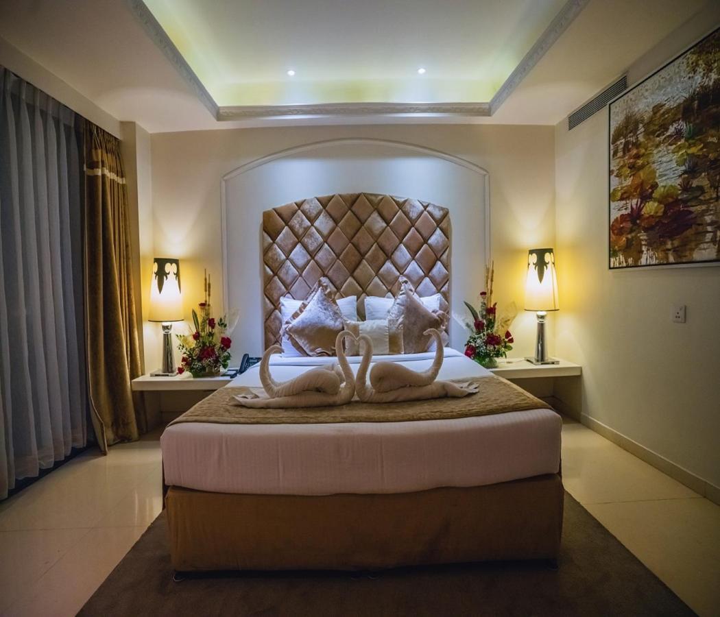 Barsana Hotel & Resort Siliguri Ngoại thất bức ảnh