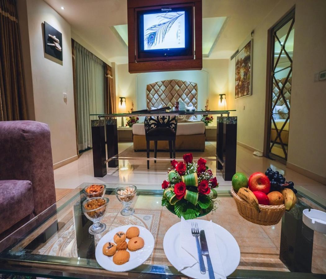 Barsana Hotel & Resort Siliguri Ngoại thất bức ảnh