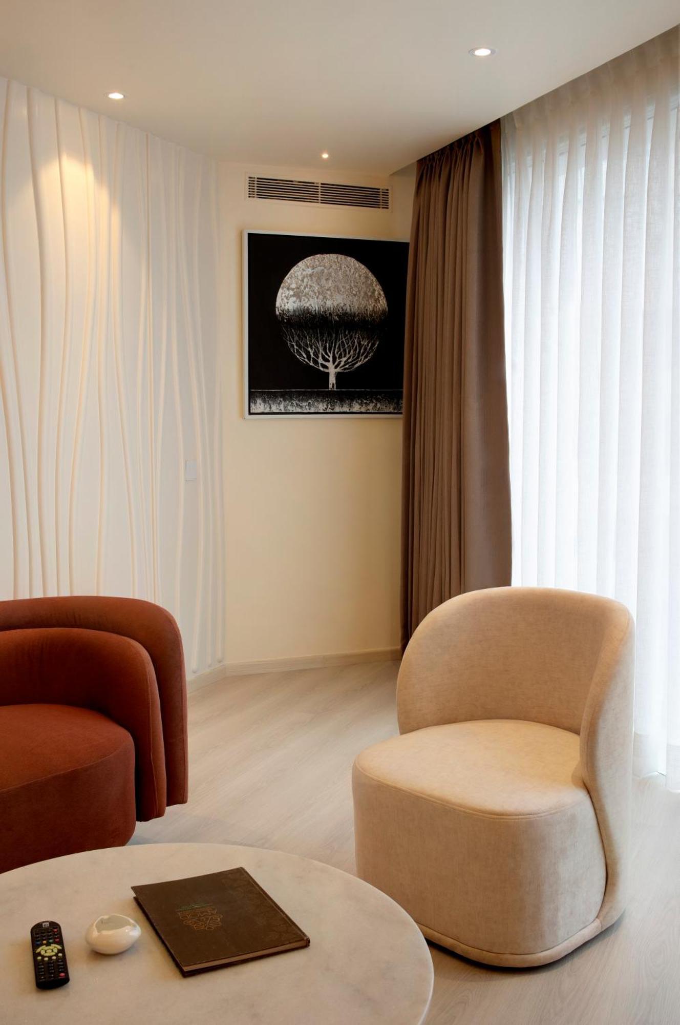 Barsana Hotel & Resort Siliguri Ngoại thất bức ảnh